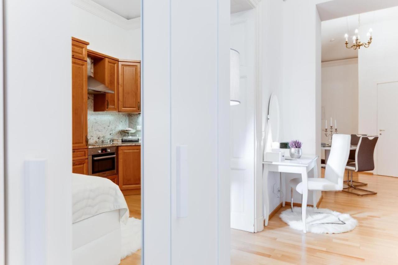 Wenceslas Square Royal Apartment Prag